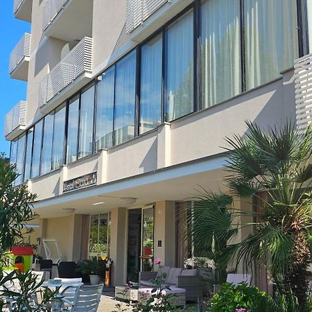 Hotel Sara Cesenatico Exterior foto
