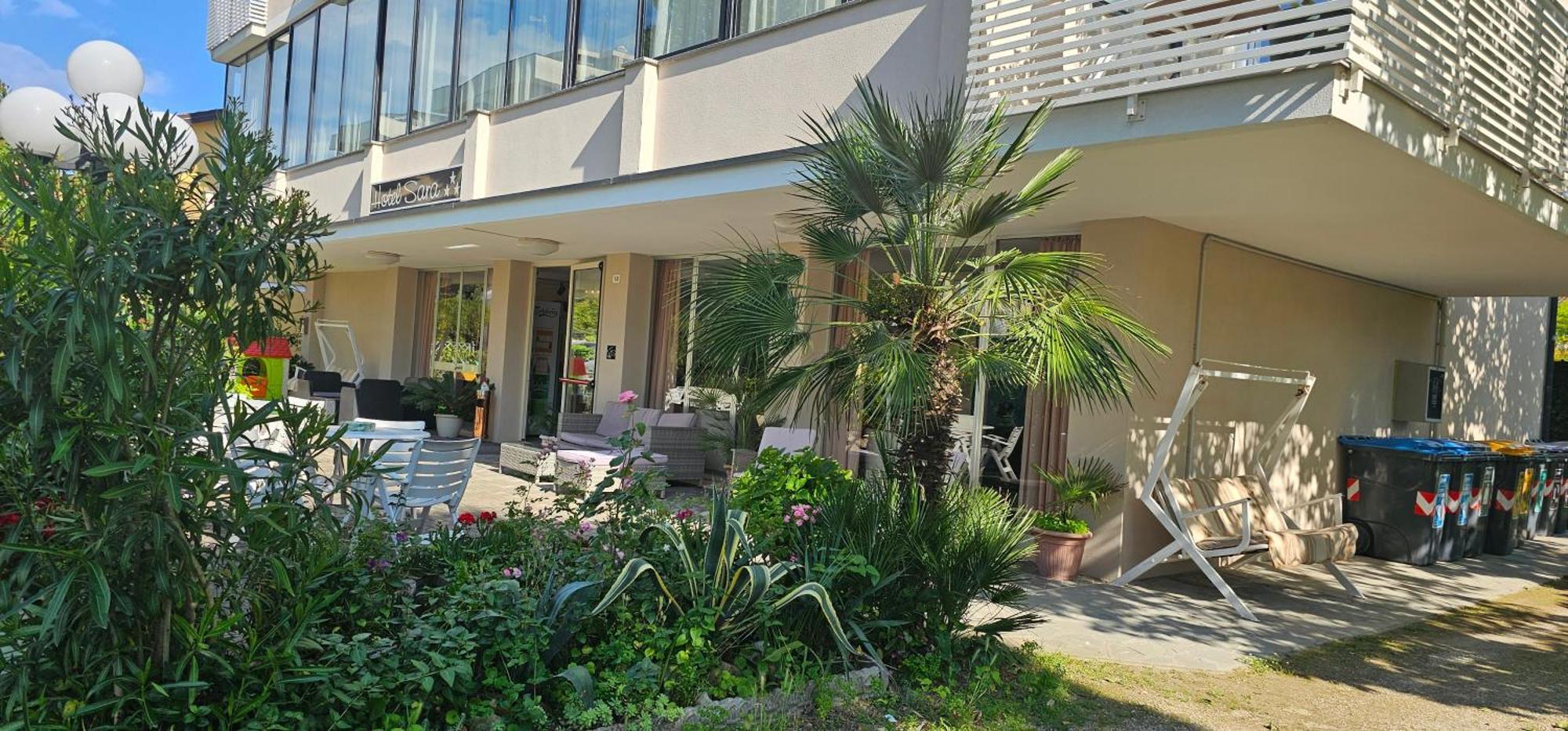 Hotel Sara Cesenatico Exterior foto