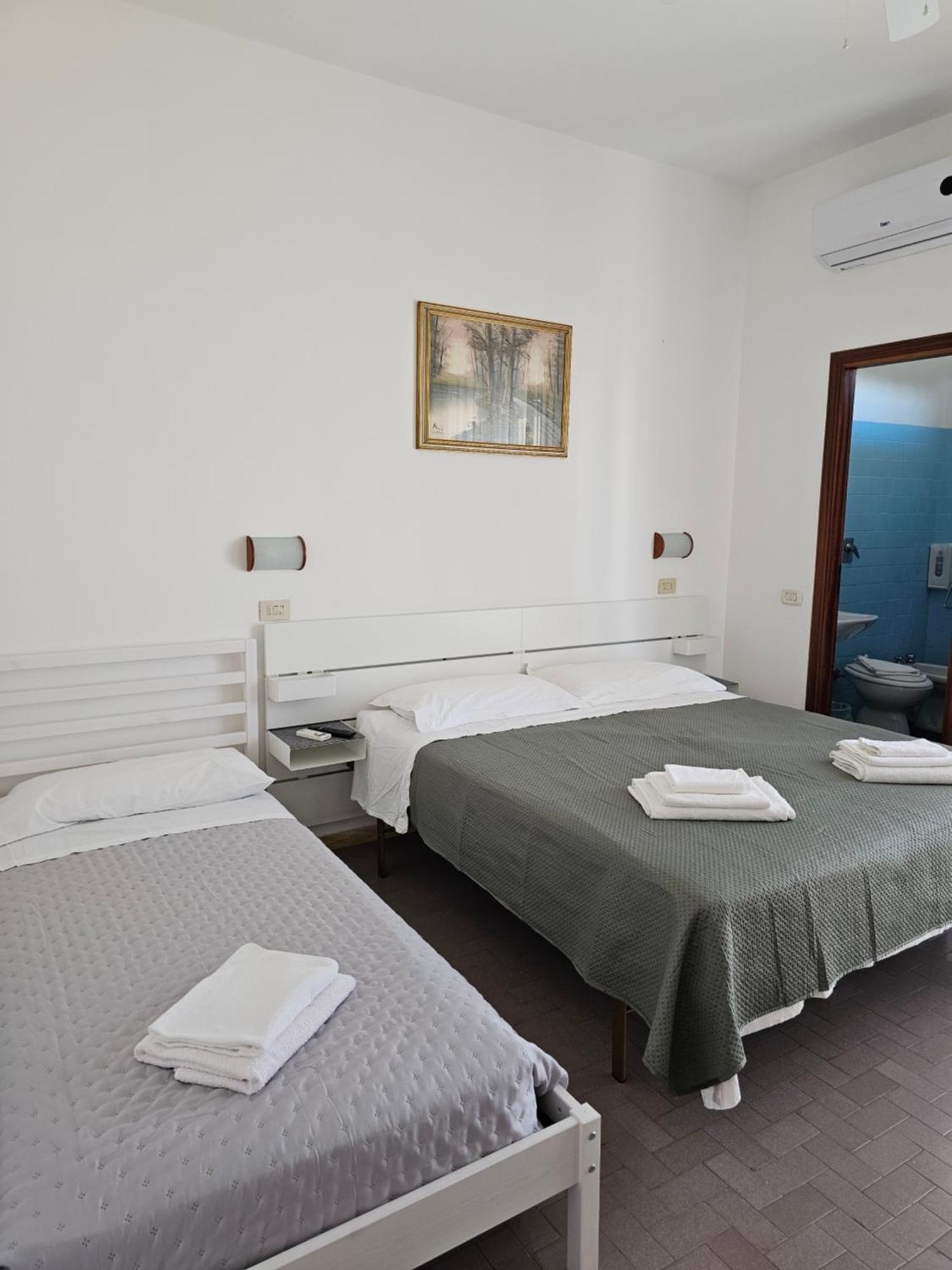 Hotel Sara Cesenatico Exterior foto